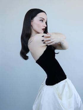 Dove Cameron नग्न लीक OnlyFans फोटो 1164