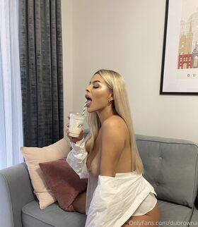 dubrowna Nude Leaks OnlyFans Photo 13