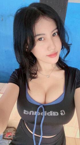 ejahazel صورة OnlyFans العارية المسربة 114