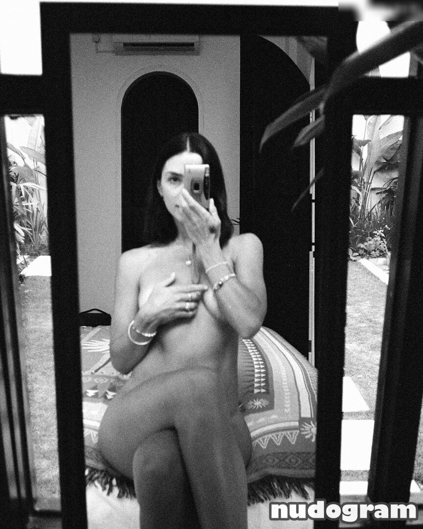 Elayna Carausu  elayna.carausu Nude Leaks OnlyFans Photo 8 - Nudogram v2.1