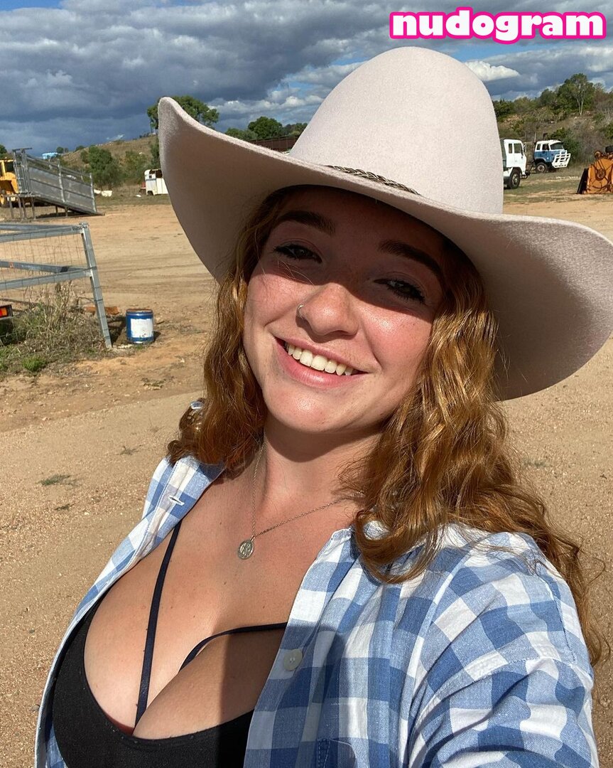 Eleanor Cleworth  eleanor.cleworth  eleanor.ginge Nude Leaks OnlyFans  Photo 8 - Nudogram v2.0