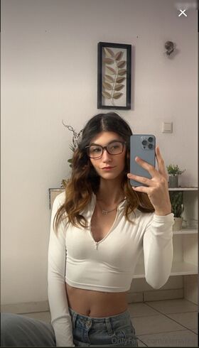 Elenafee Nude Leaks OnlyFans Photo 19