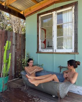 Elisa & Renne Herbert Twins Nude Leaks OnlyFans Photo 2