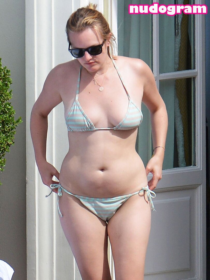 Elisabeth moss bikini