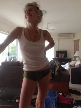 Eliza Coupe Nude Leaks OnlyFans Photo 3