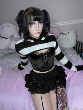 Elizahime Fotografie scursă ilegal OnlyFans dezbrăcată 70