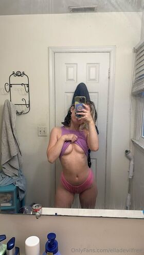 elladevilfree Nude Leaks OnlyFans Photo 8