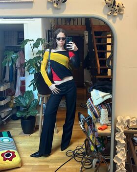 ellaemhoff Fotografie scursă ilegal OnlyFans dezbrăcată 32