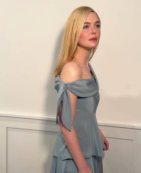 Elle Fanning Nude Leaks OnlyFans Photo 1787