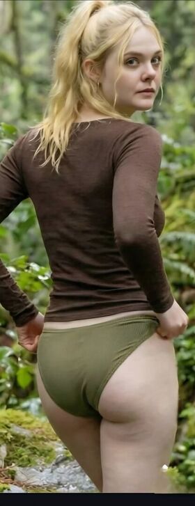 Elle Fanning Nude Leaks OnlyFans Photo 1788