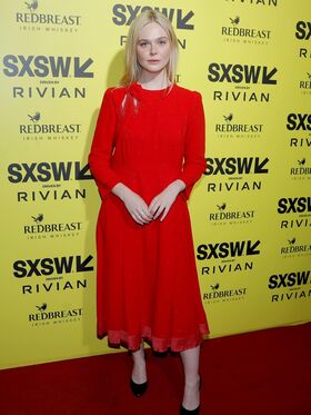 Elle Fanning Nude Leaks OnlyFans Photo 1821