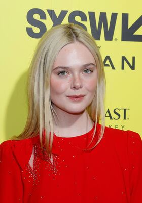 Elle Fanning Nude Leaks OnlyFans Photo 1831