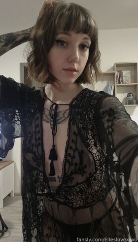 Elles Photo divulguée nue OnlyFans 245