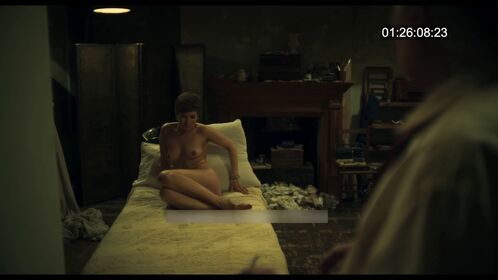 Ellie Bamber Nude Leaks OnlyFans Photo 401