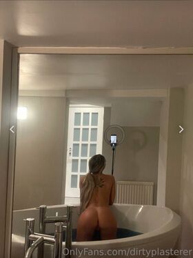 Ellie Nuttall Nude Leaks OnlyFans Photo 15