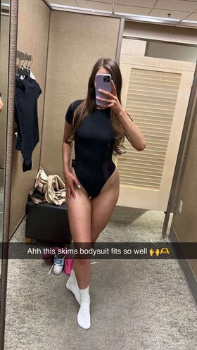 Eloise Head Nude Leaks OnlyFans Photo 8