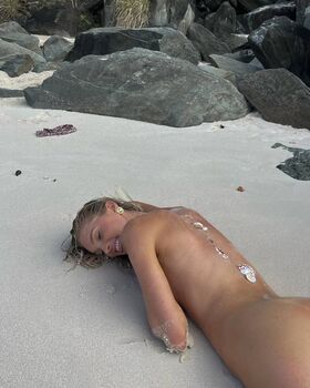 Elsa Hosk Nude Leaks OnlyFans Photo 254