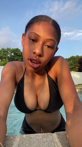 Elyse Rey Naakte Leaks OnlyFans Foto 44