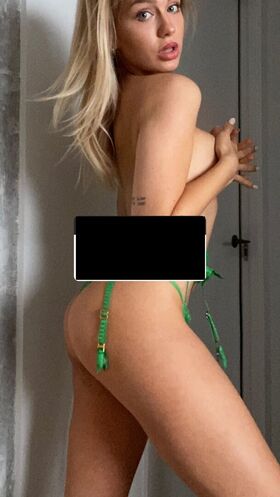 Ema Louise Nude Leaks OnlyFans Photo 133