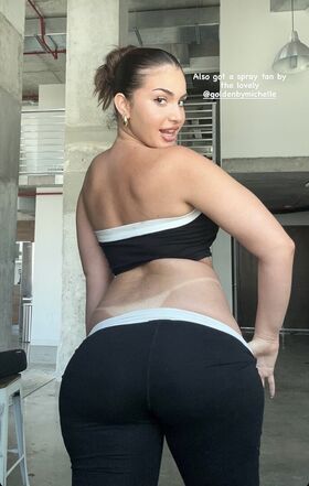 Emely Hernandez Nude Leaks OnlyFans Photo 12