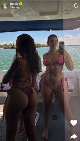 Emely Hernandez Nude Leaks OnlyFans Photo 28