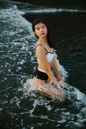 Emi Wong Nude Leaks OnlyFans Photo 14