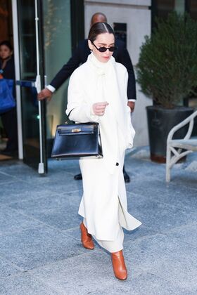 Emilia Clarke Foto filtrada desnuda de OnlyFans 667