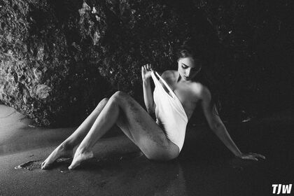 Emilia Hartford Nude Leaks OnlyFans Photo 19