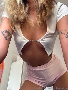 emiliaxbraun