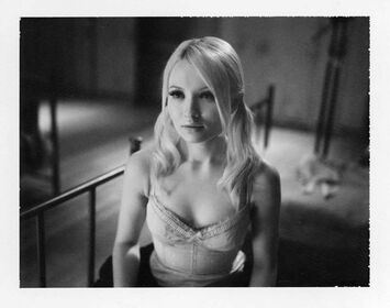 Emily Browning Nøgne lækkede OnlyFans foto 134