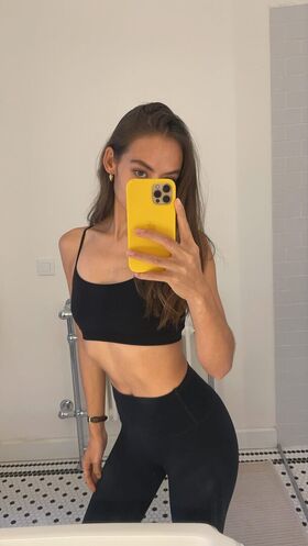Emily Oberg Nude Leaks OnlyFans Photo 30