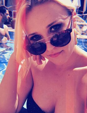 Emily Osment Nude Leaks OnlyFans Photo 16