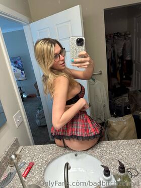 Emily Trapp Nude Leaks OnlyFans Photo 43