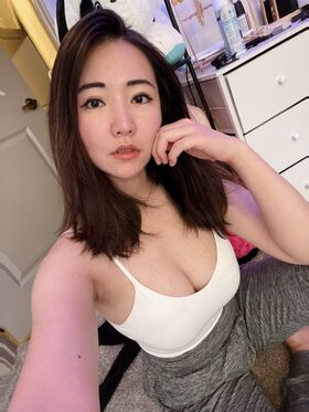 Emily Wang Nude Leaks OnlyFans Photo 23