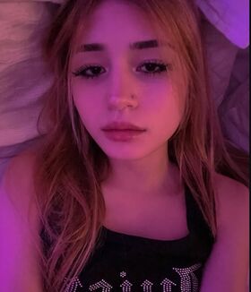 Emilykr0pp Foto vazada OnlyFans nua 32