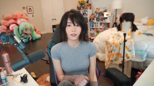 Emiru Nude Leaks OnlyFans Photo 2190