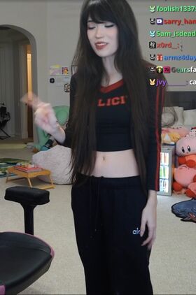 Emiru Foto filtrada desnuda de OnlyFans 2602