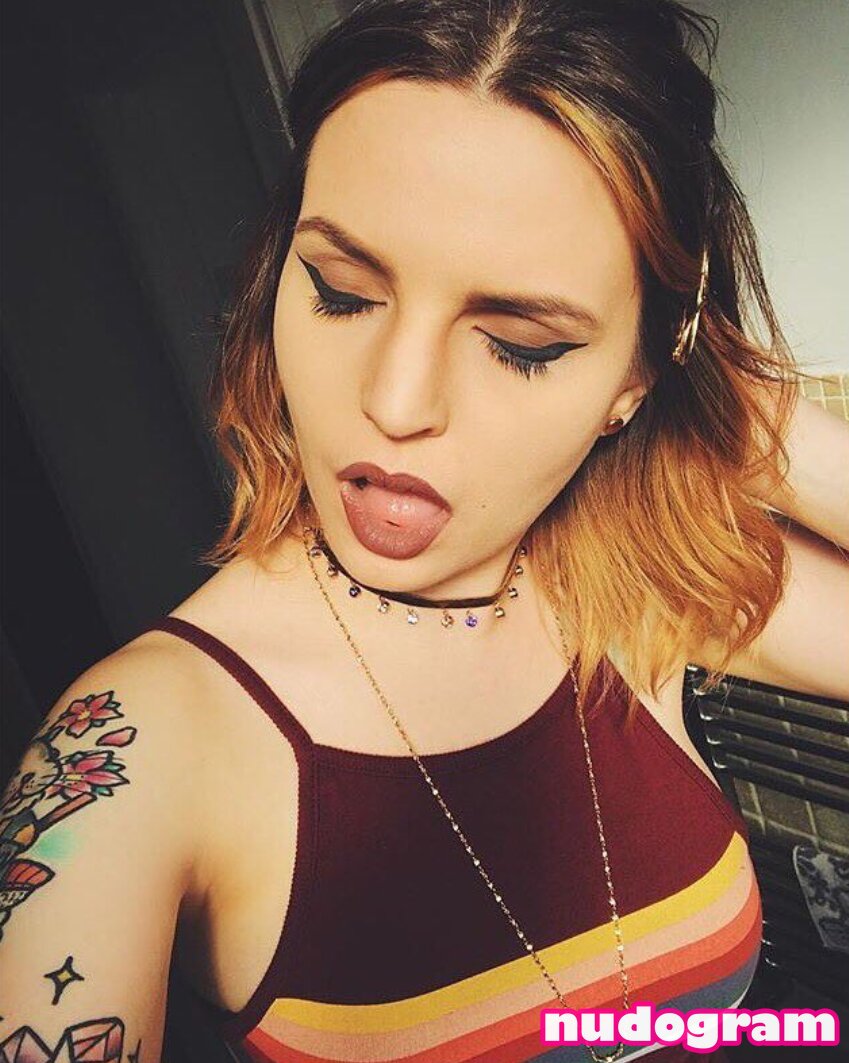 Emma Blackery  emmablackery Nude Leaks OnlyFans Photo 31 - Nudogram v2.0