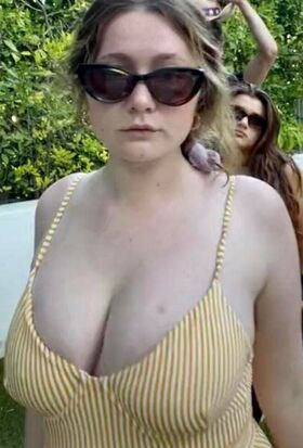 Emma Kenney Nude Leaks OnlyFans Photo 203