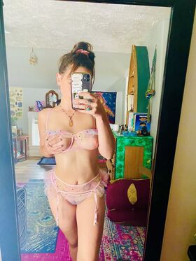 Emma Lilly Nude Leaks OnlyFans Photo 1