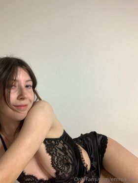 emma_ray Гола изтичане OnlyFans снимка 9