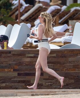 Emma Roberts Nude Leaks OnlyFans Photo 88