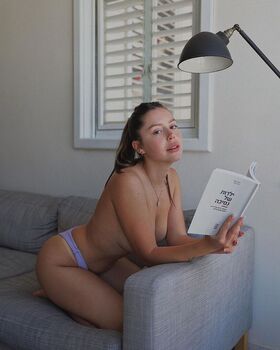 Emma Roob Nude Leaks OnlyFans Photo 2