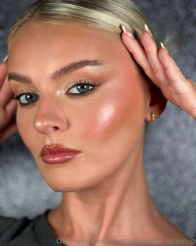 emmaelizabeth_makeup