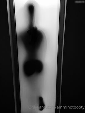 emmihotbooty