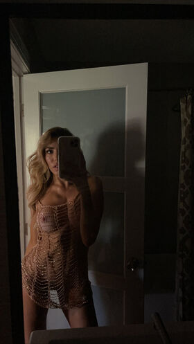 Emmy Corinne Nude Leaks OnlyFans Photo 231