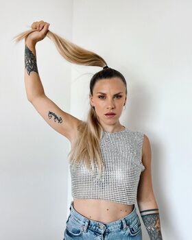 Emy LTR नग्न लीक OnlyFans फोटो 70