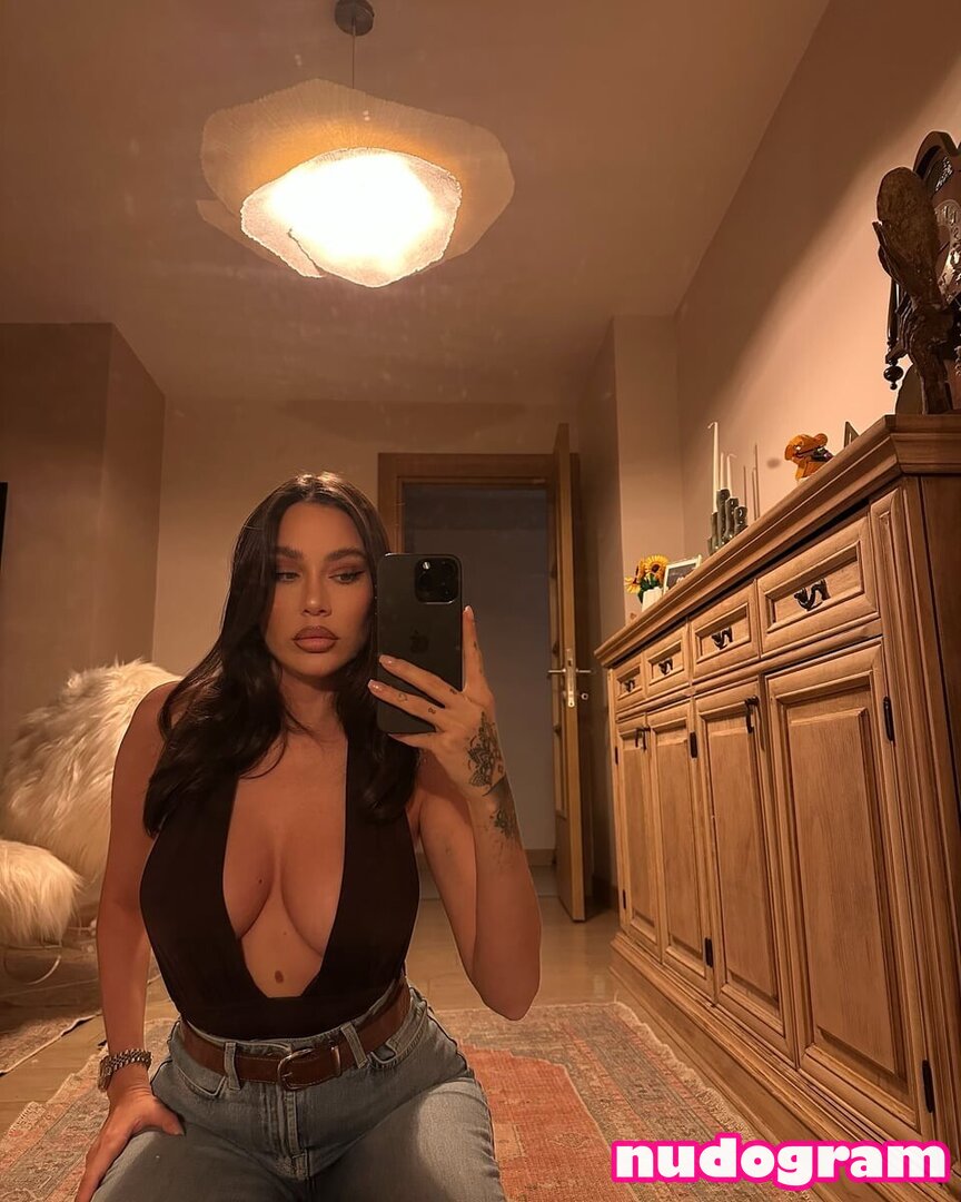 Esin Çepni exquisite figure