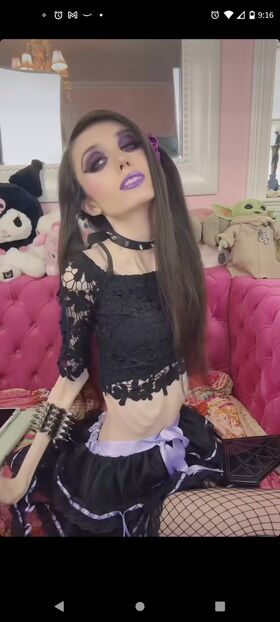 Eugenia Cooney Nude Leaks OnlyFans Photo 4