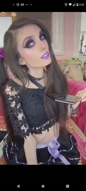 Eugenia Cooney Nude Leaks OnlyFans Photo 9